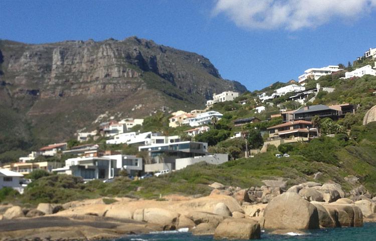 To Let 4 Bedroom Property for Rent in Llandudno Western Cape